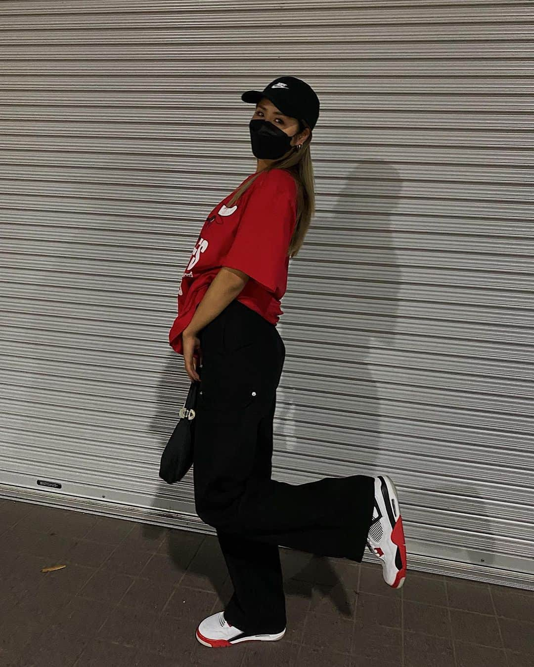 MIYAさんのインスタグラム写真 - (MIYAInstagram)「🐮❤️‍🔥  #ootd #ootn #outfit #miyastyle #fashion #jordan4 #sneakers #chicagobulls」6月19日 16時02分 - _miya_2