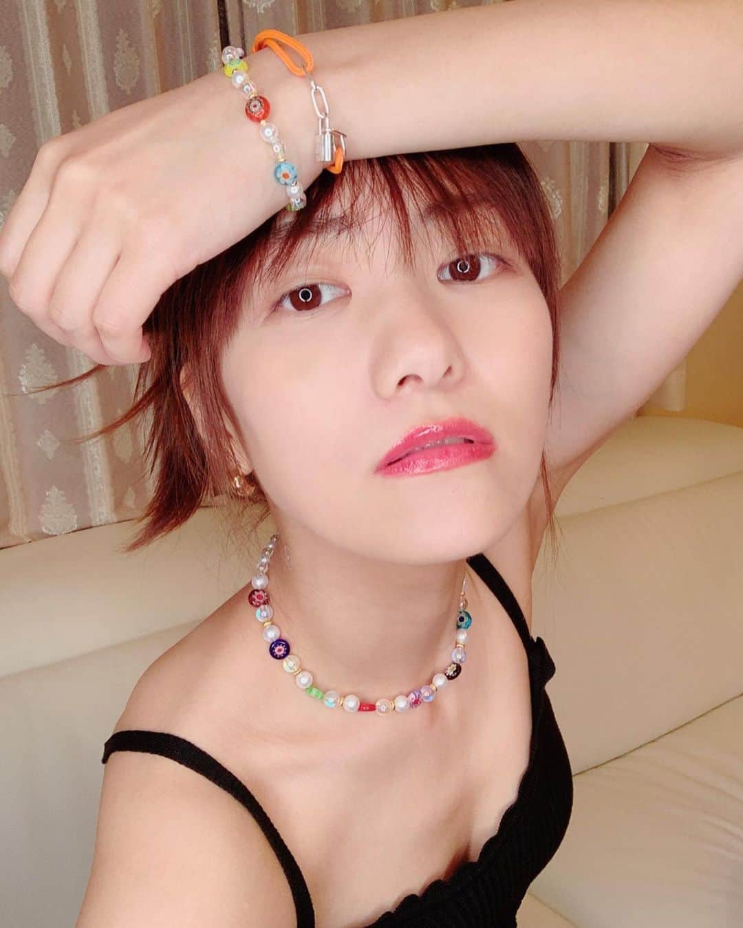 のインスタグラム：「梅雨だねえ🌱🐸 ． #ネックレスとブレスレット作ったよっ」