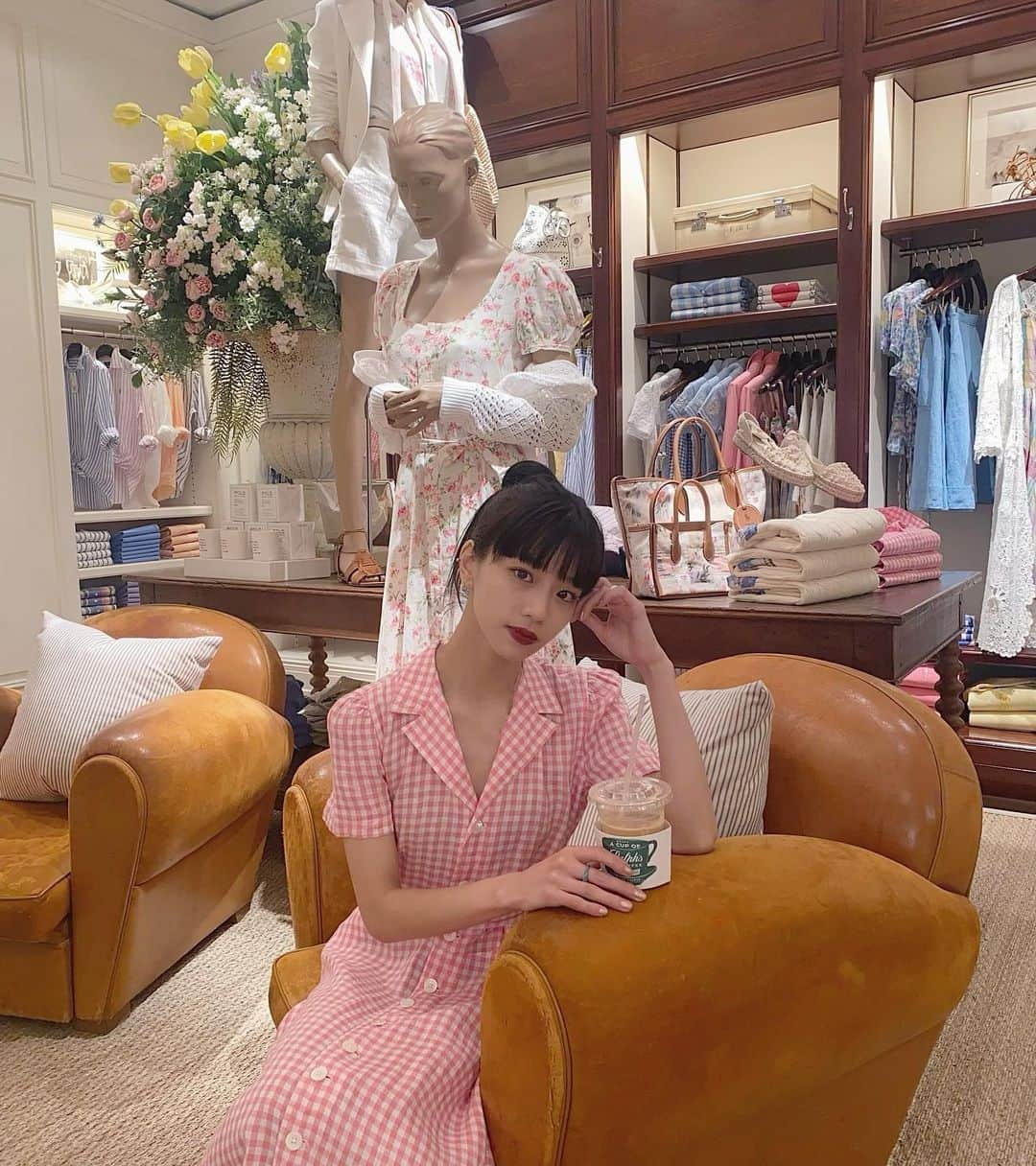 Hinaさんのインスタグラム写真 - (HinaInstagram)「ㅤㅤㅤㅤㅤㅤㅤㅤㅤㅤㅤㅤㅤ coffee time  @ralphlauren ☕️🤎🤍」6月19日 21時19分 - hina_faky