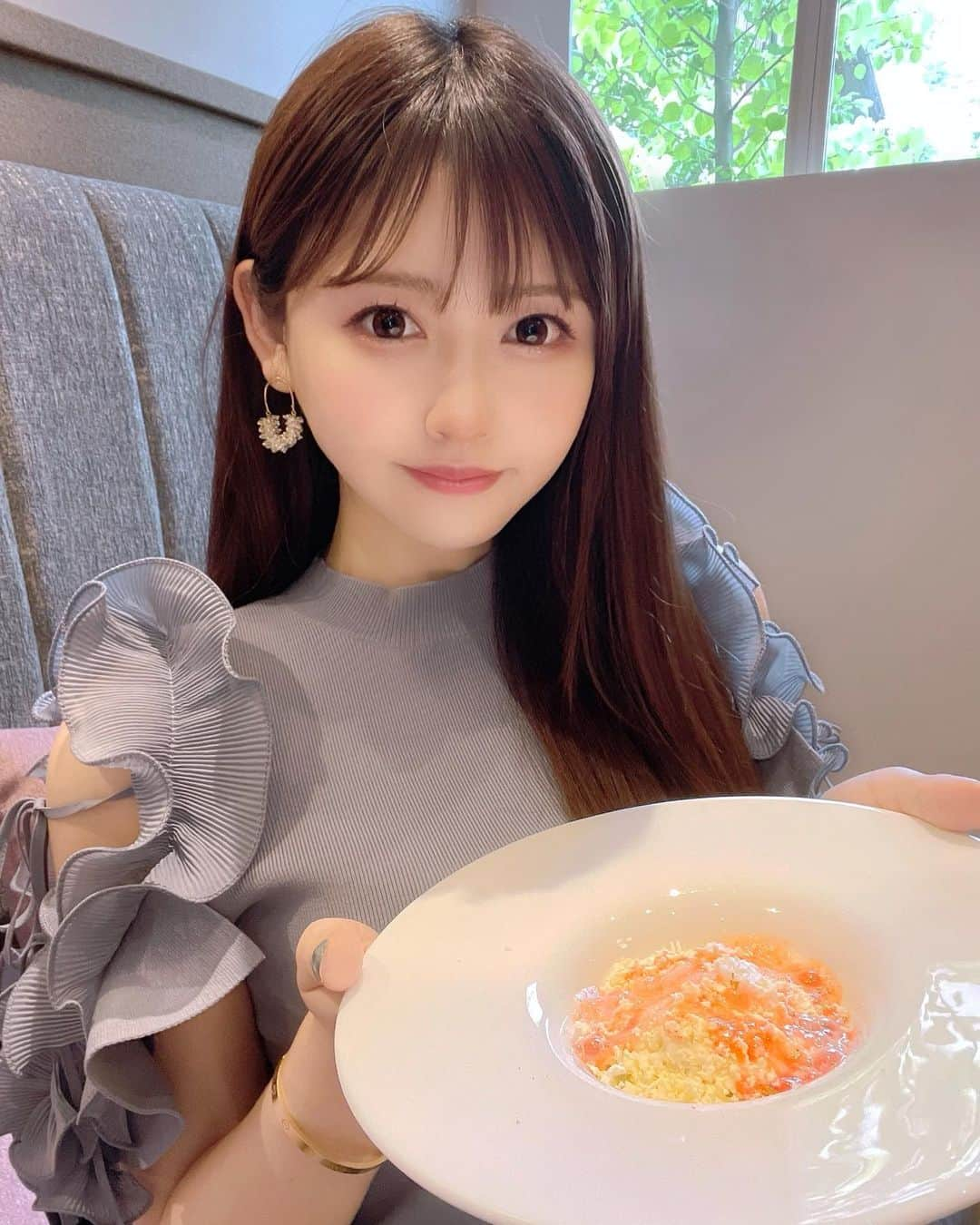 RINKAさんのインスタグラム写真 - (RINKAInstagram)「美味しすぎてもういきたい🤤🤍 . 違うコースも食べたいから またいこーっと👱🏻‍♀️🤍🤍🤍 . #北海道グルメ#北海道ランチ#札幌グルメ#札幌フレンチ」6月19日 21時22分 - rinka.716