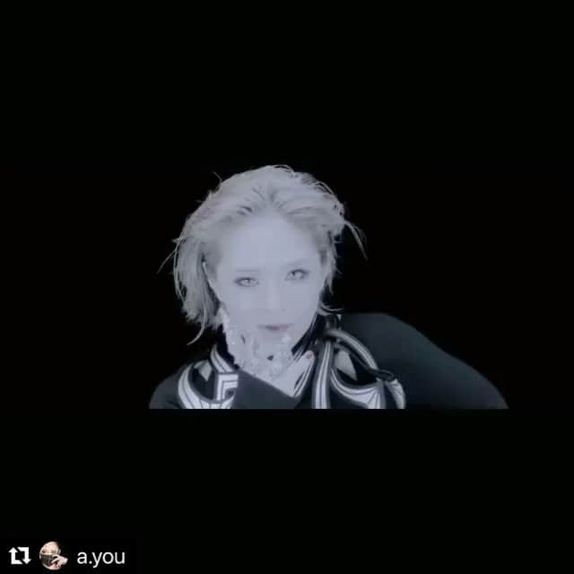 濱本和真のインスタグラム：「#Repost @a.you  本日0時よりYouTubeにてフル尺配信スタート致しました『23rd Monster』MV🔥🔥🔥  様々なトリックを全編にわたり仕掛けてありますので、是非謎解きしながら視聴を楽しんで下さいませ😏📲  須永監督をはじめ最高な撮影チームの皆様、最強のAスタッフの皆様、最後の瞬間までとにかく頑張り続けたダンサーズとゴリちゃん。そして、おきゃん。  新たな時代を生きる一歩となるこの作品を完成させるために沢山の挑戦をして下さり、本当にありがとうございました！！！  Director Hideaki Sunaga Choreographer @kazuma_hamamoto  Adviser Takako Tsuriya   Produced by @a.you @gorikoji  #23rdMonster #episode1」