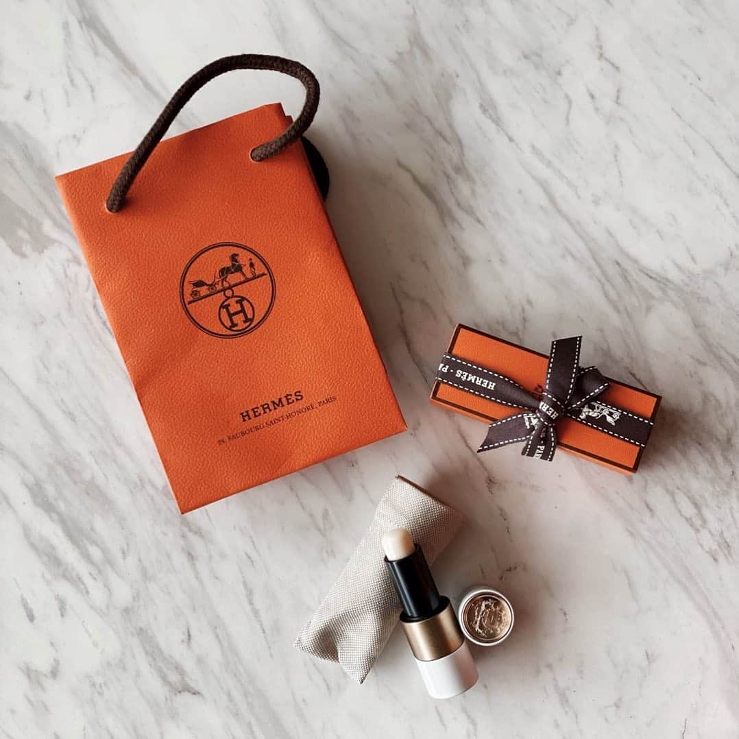 urakoさんのインスタグラム写真 - (urakoInstagram)「. surprise❣️ 🎁🍊🐴🧡 . . 🥺🙏❤️ . . #birthday」6月20日 12時57分 - urako0618
