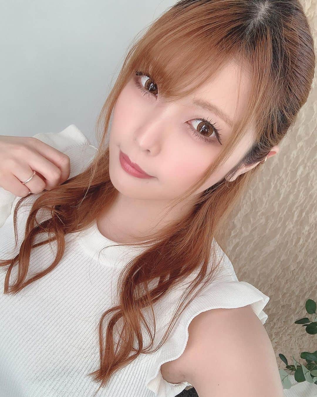 新村あかりのインスタグラム：「ラポルノファンディング6月26日までです！！ バースデーオフ会も6月26日にあります！オフ会の申し込みは26日当日12時までです！  https://laporno.fund/projects/view/472  ぜひ来てください❤️  その日の18時にラポルノでフィナーレツイキャスします！！ 是非見てください❤️  #ラポルノファンディング #オフ会 #バースデー」