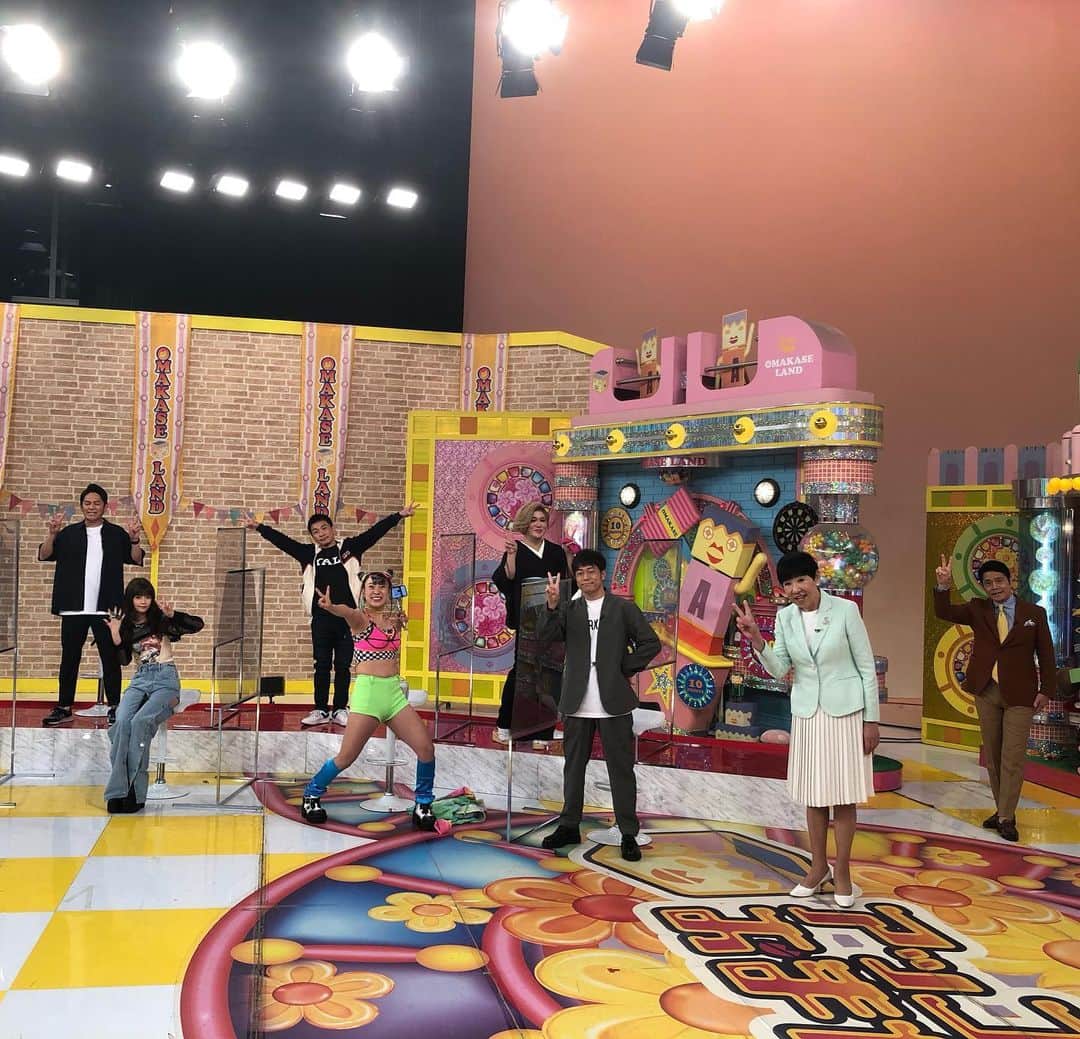 和田アキ子のインスタグラム：「5月30日のおまかせ #ako50th #アッコにおまかせ #陣内智則 #ikko #フワちゃん #景井ひな #ますだおかだ」