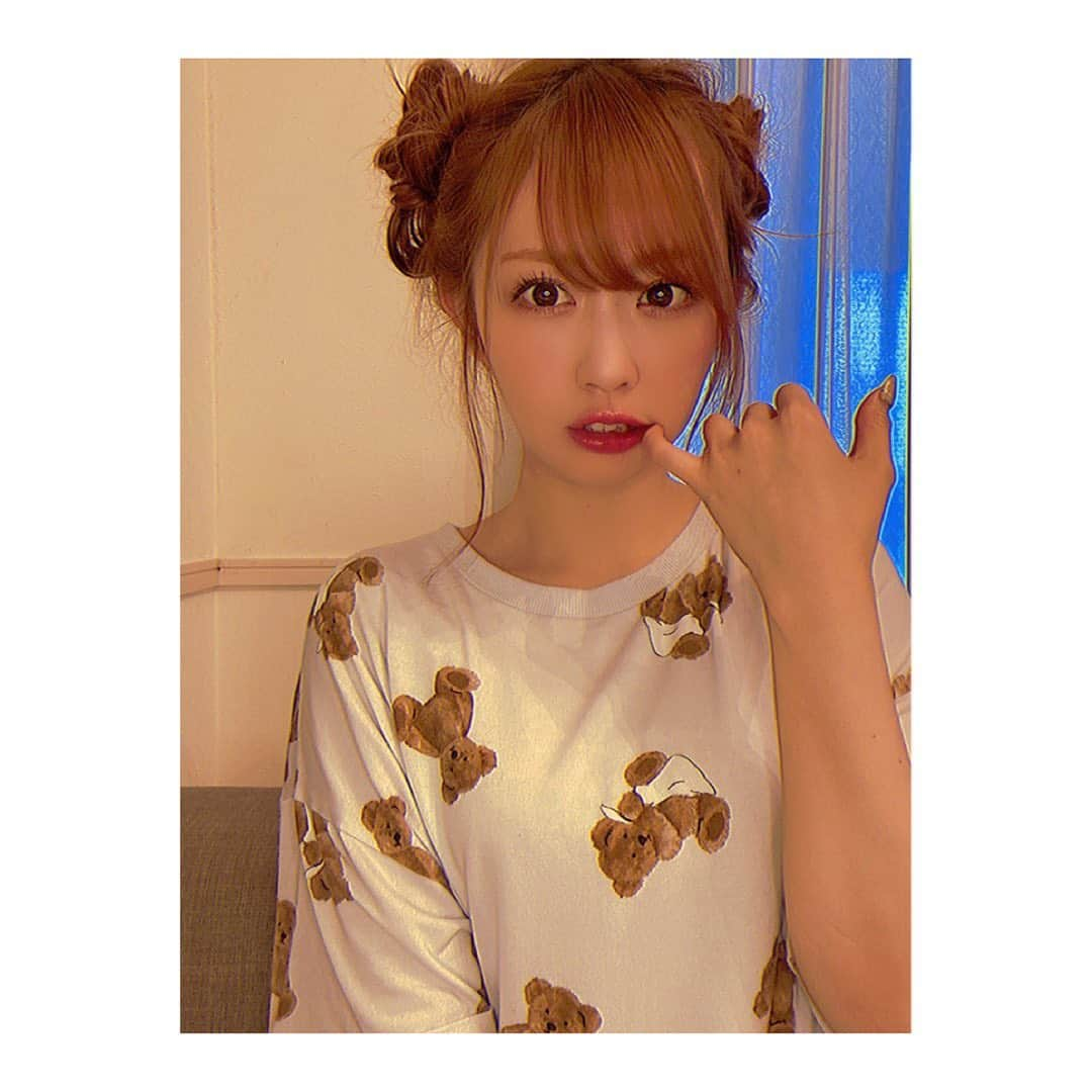 新木さくらさんのインスタグラム写真 - (新木さくらInstagram)「⁡ ⁡ ⁡ 15秒チャレンジの髪型 ジェラピケのクマに合わせてお団子ツインのつもりが、、、 ⁡ 無理よ。流石に。笑 ⁡ TikTokでヘアアレンジチャレンジしよるけんリクエストしてね〜🌤  #ヘアアレンジ #髪型」6月20日 21時01分 - araki_sakura14