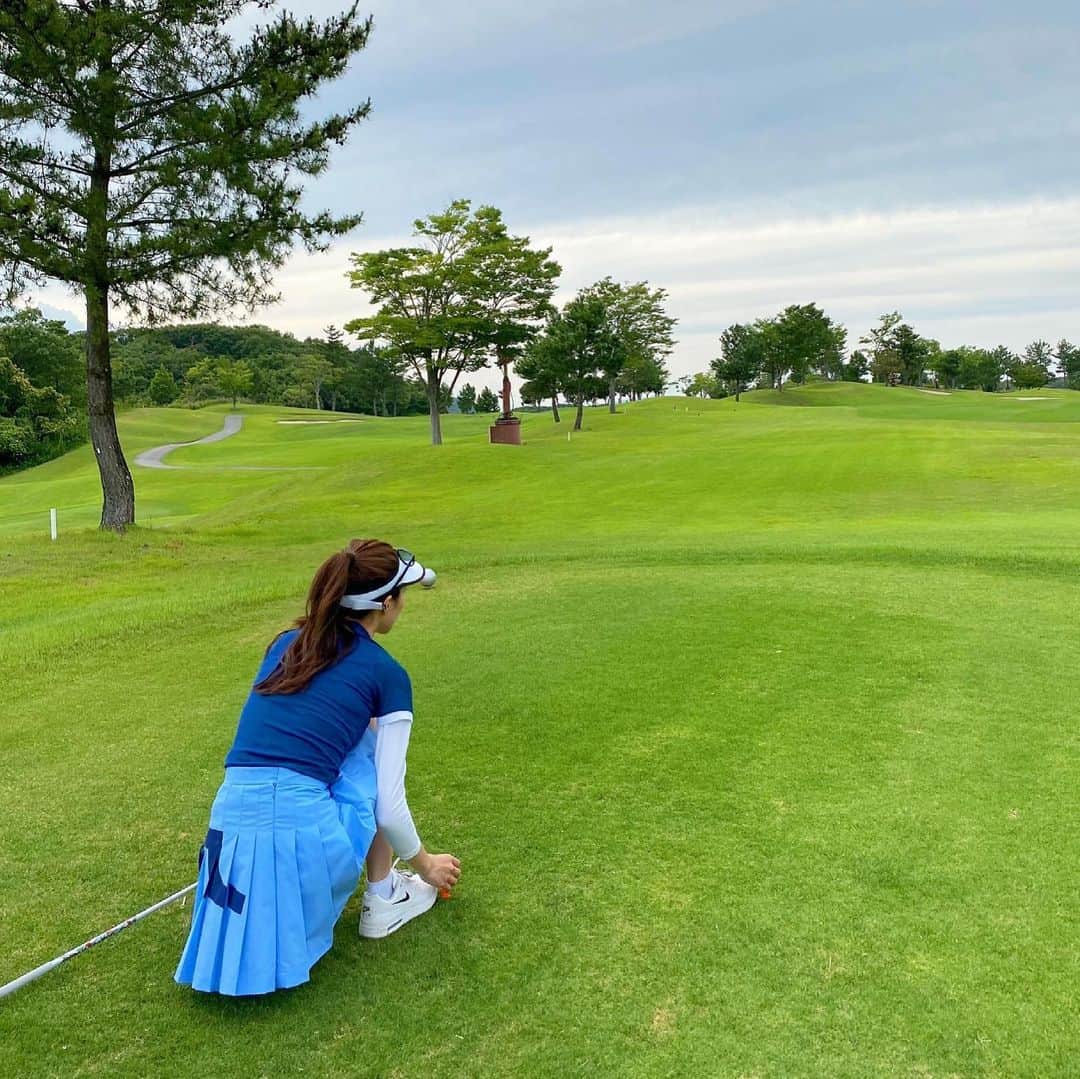 湯浅喬子さんのインスタグラム写真 - (湯浅喬子Instagram)「⛳️✨  まさかのチップイン連発🤍 しかもバンカーからも🏌️‍♀️  2枚目真顔🤣  #golf」6月20日 21時40分 - kyorco