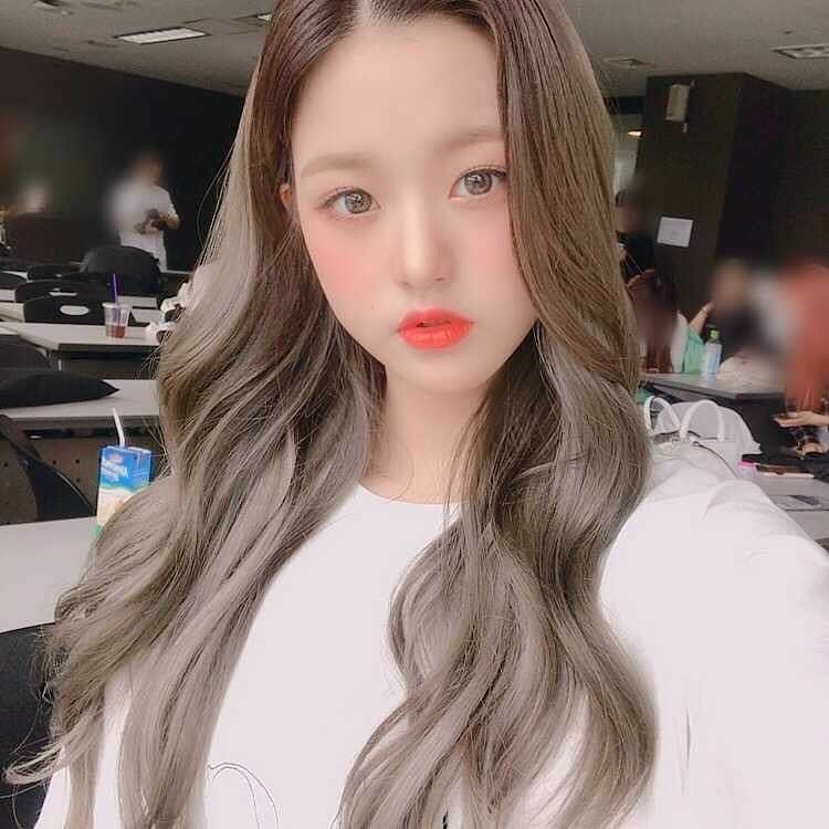 チャン・ウォニョンさんのインスタグラム写真 - (チャン・ウォニョンInstagram)「i’m devastated 🥺 #IZONE #JANGWONYOUNG #WONYOUNG #아이즈원 #장원영 #원영」6月20日 13時38分 - wonyoung__ive