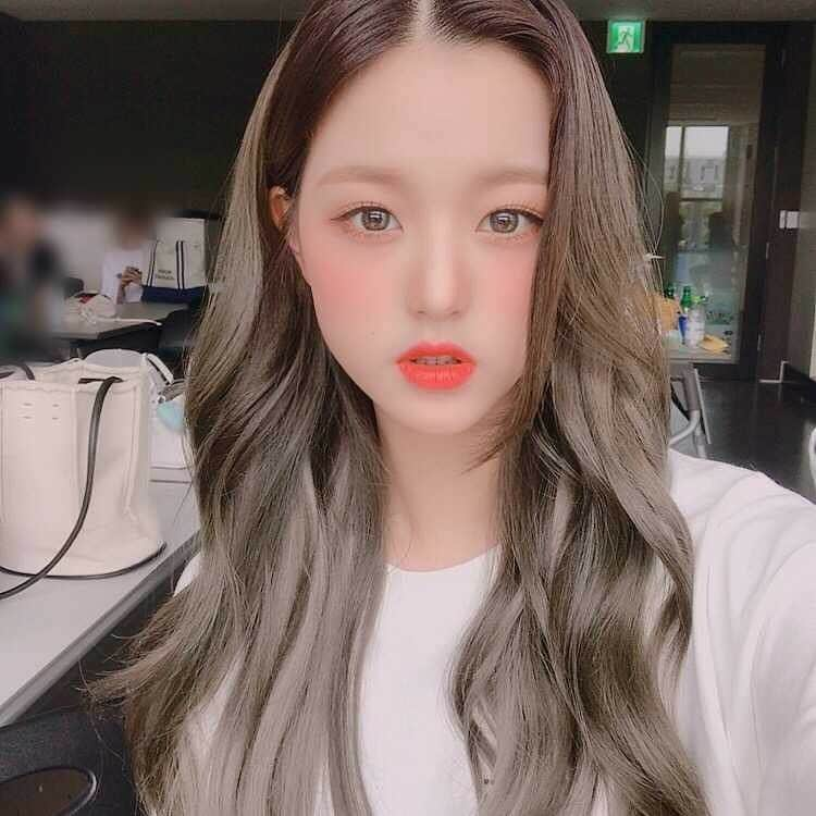 チャン・ウォニョンさんのインスタグラム写真 - (チャン・ウォニョンInstagram)「i’m devastated 🥺 #IZONE #JANGWONYOUNG #WONYOUNG #아이즈원 #장원영 #원영」6月20日 13時38分 - wonyoung__ive