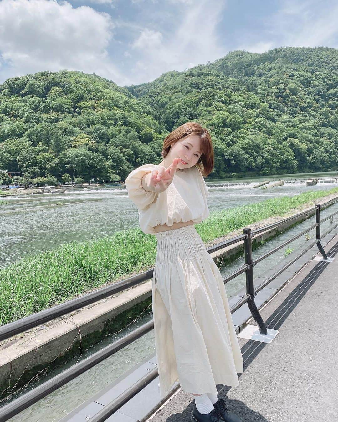 真奈さんのインスタグラム写真 - (真奈Instagram)「京都有り難うございました♡︎ 自然と、皆さんに癒されました。 しかし暑かった。  にゃんこかわいかった〜😭  #kandk_style #まなてぃのふく」6月20日 19時34分 - manatmnt0116