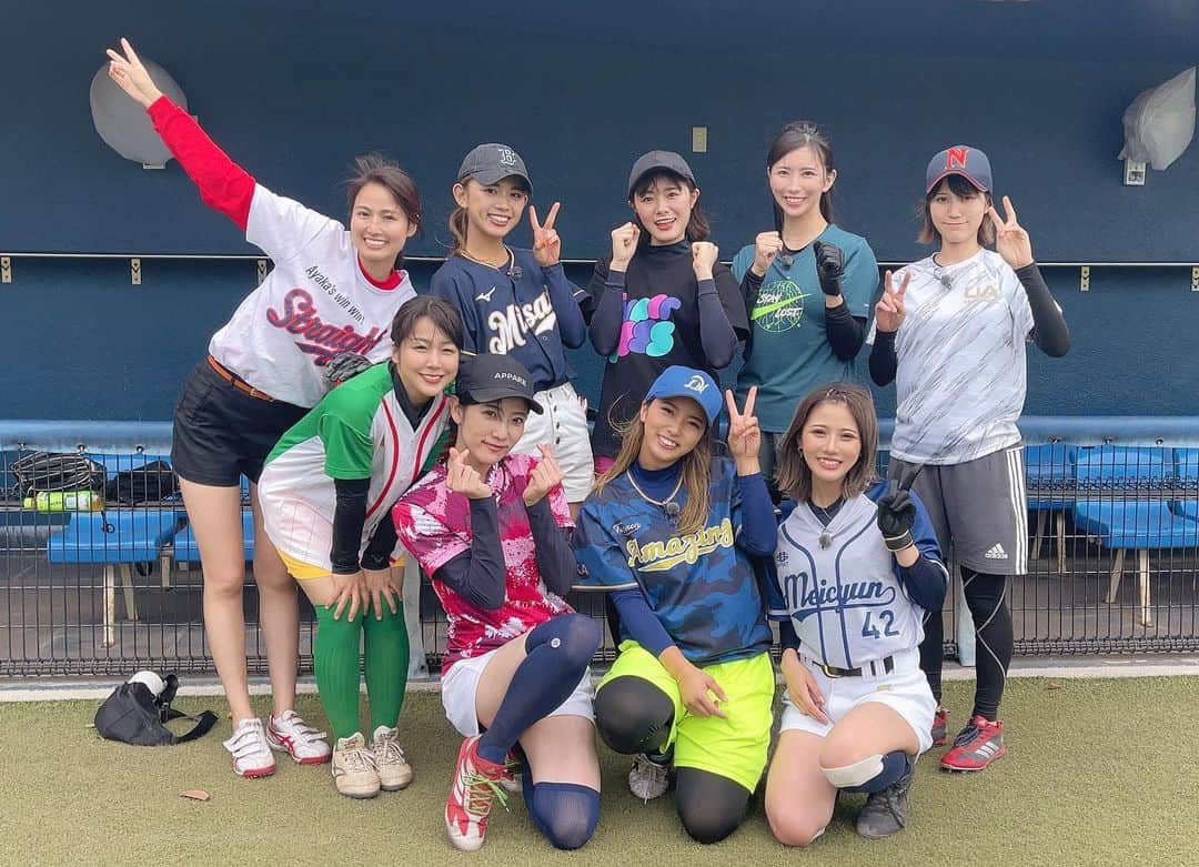 椿梨央のインスタグラム：「沢山のメッセージ応援ありがとうございました😊💕 . . とにかく楽しかったです⚾️🔥 . . 貴重な時間すぎて終わるの早かった〜😭😭 . . オフには東京ドームでまたやりたいですね♪♪ . 最強野球女子軍団の皆、 新庄さん、上地さん、ELLYさん、 とにかく明るい安村さん、 ジャンクSPORTSの皆様ありがとうございました⚾️✨❤️ . . . #野球  #野球女子  #女子野球 #メジャー  #プロ野球  #草野球 #天晴  #トクサンtv #弾丸ライナーズ  #ジャンクスポーツ @____moep  @meicyun1120  @rio_tbk  @bbg_rena0315  @mokakodama  @misato1030  @asapen1320  @sbaby9317  @shinya.ayaka @junksports_8ch_fujitv」