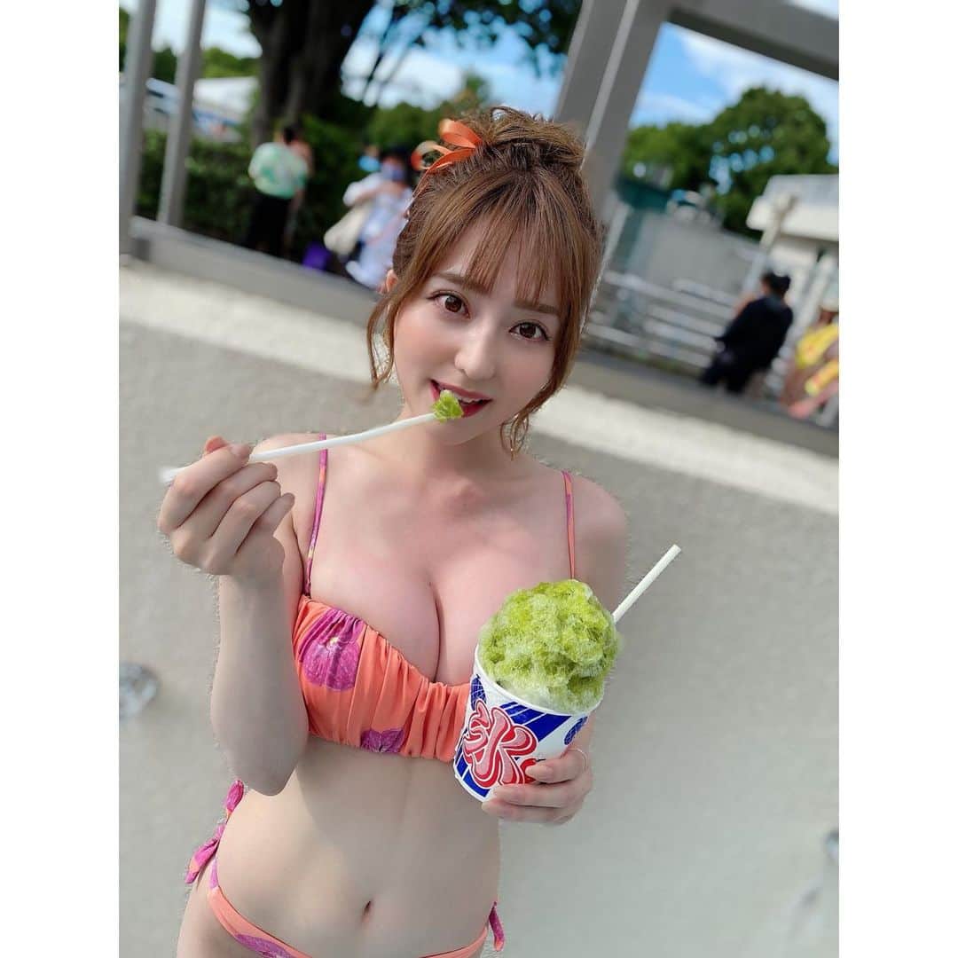堀尾実咲のインスタグラム：「今日の撮影会来てくれたみんな ありがとう☺️🌻  雨予報がまさかのピーカンに‼︎☀️  夏らしいお写真 たくさん撮れたね🍉  本日撮ったお写真を SNSに掲載する際は  m.ayase@eee-smile.com  に申請お願いします👼  わたしにはDMで送ってね❤️  #グラビア #グラビアアイドル #撮影会 #プール #プール撮影会 #イベント」