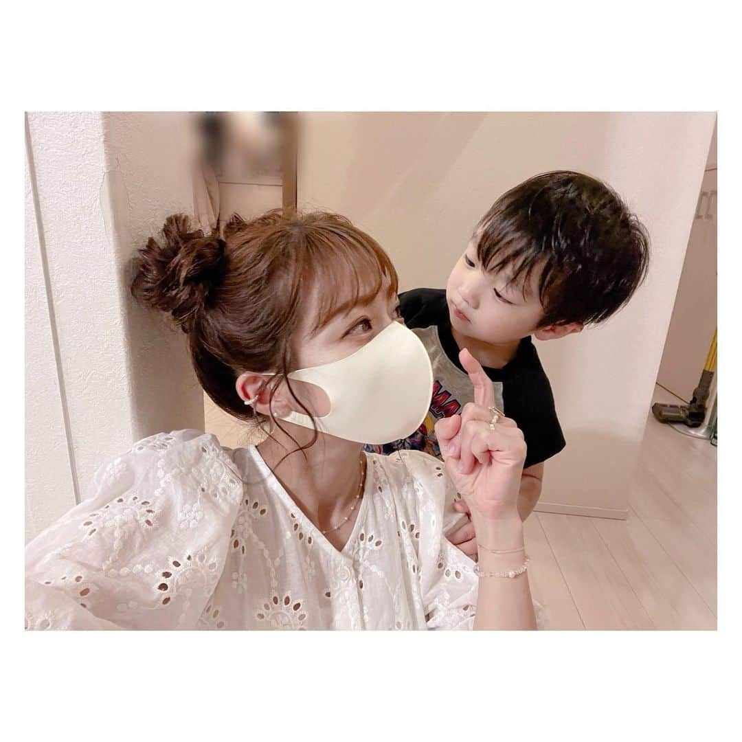 辻希美さんのインスタグラム写真 - (辻希美Instagram)「お団子ヘアで仕事から帰宅したらお団子を見て「これ何⁇」って言われた🤣🤣🤣💦笑。」6月20日 23時07分 - tsujinozomi_official