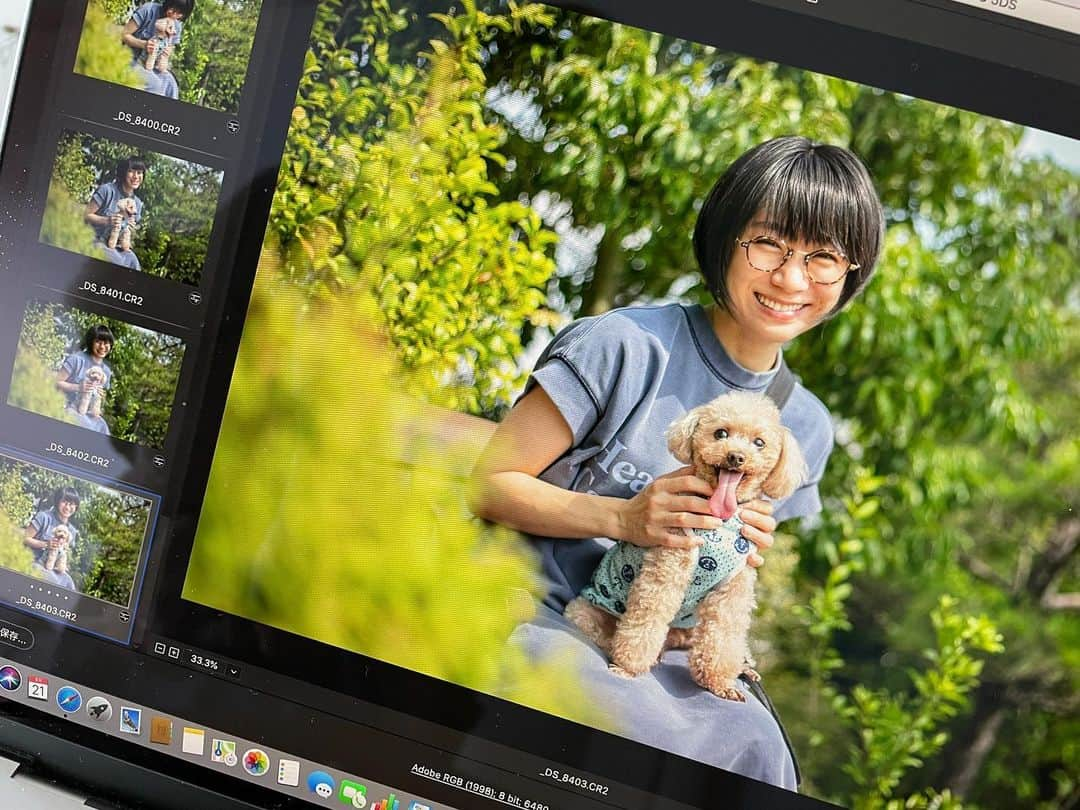 時東ぁみさんのインスタグラム写真 - (時東ぁみInstagram)「愛犬くんと撮影🐶🤓 ・ 今日はあるプロジェクトのために愛犬くんと撮影しました☆ お散歩の様子や家でのイチャイチャしてる様子などw ・ まだデータが来てないのでチェック画面ですが、可愛いすぎるので見せさせて♡w ・ このプロジェクト動き出したら告知させてくださいー！！ ・ #時東ぁみ #愛犬 #撮影 #dog #shotting #トイプードル #toypoodle #10歳 #シニア犬 #元気 #パワフル #超絶可愛い #チャリティー #charity #保護犬 #保護猫 #ペット #動物チャリティー #いぬすたぐらむ #犬バカ部」6月21日 16時15分 - amitokito