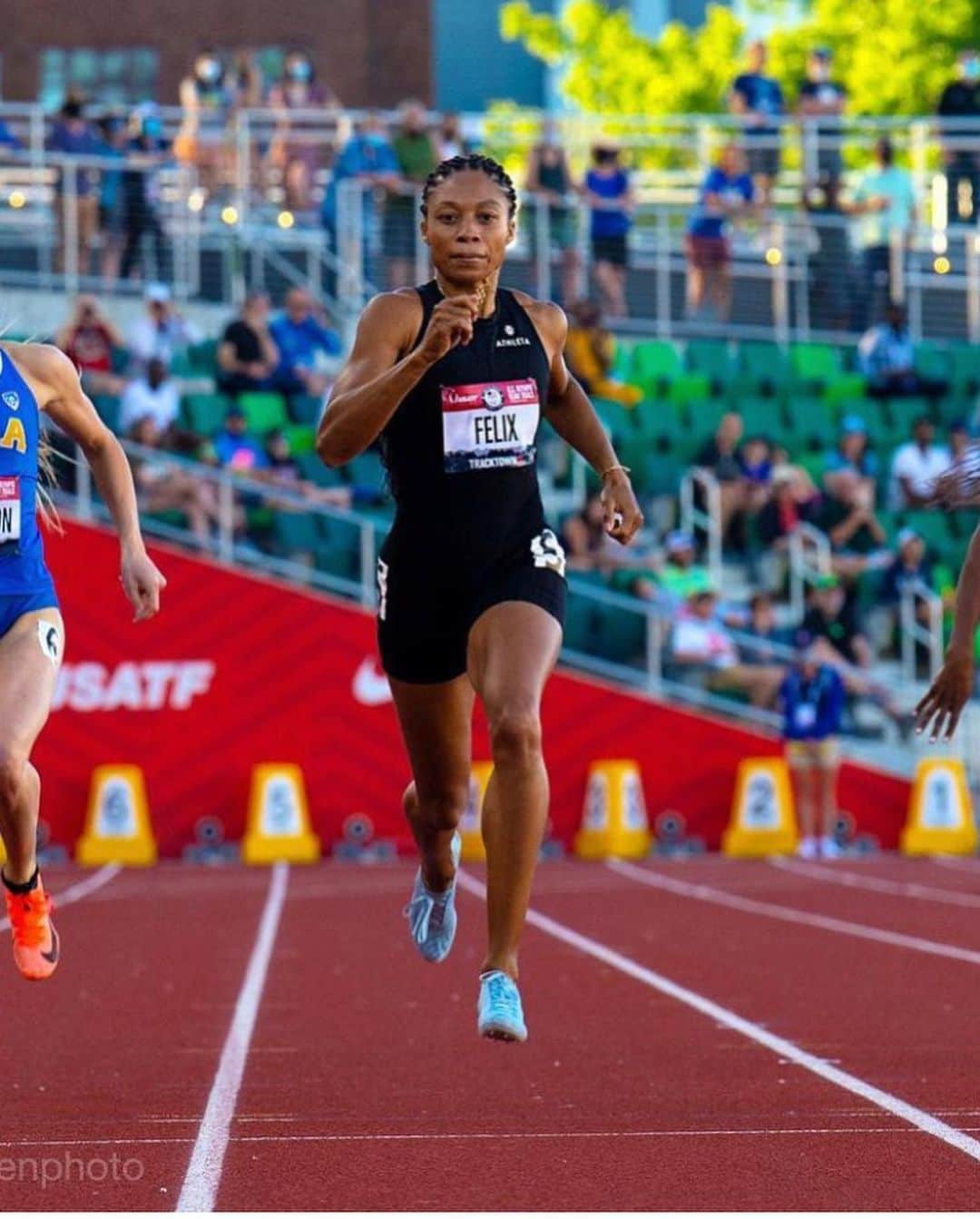アリソン・フェリックスのインスタグラム：「•If you can make it through the night there’s a brighter day•  • 400m Final tonight, fighting to make my 5th Olympic team. Grateful for the opportunity to do something that I love. Tonight I’m not out there running for medals. I’m running for change. I’m running for equality for women. I’m running for my daughter. I’m running for you, Cammy. • #truthofhers #powerofshe」