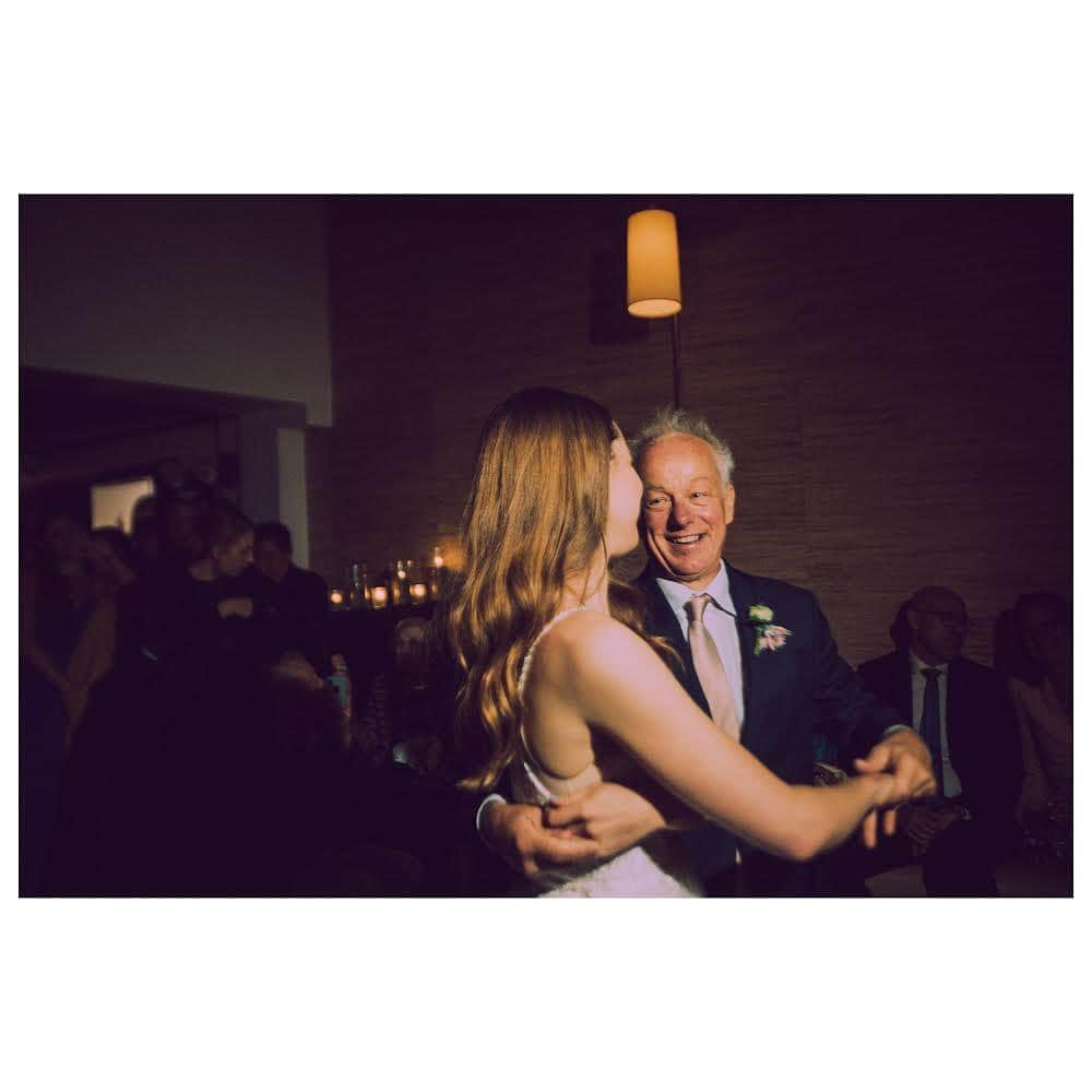 ブリジット・メンドラーさんのインスタグラム写真 - (ブリジット・メンドラーInstagram)「Happy Father’s Day Prabe! So grateful for your silliness and sweetness and how you have encouraged Nick and I to be exactly who we are. Thank you for being such an attentive listener, and always curious to hear what is on my mind, love you lotso 💜💜」6月21日 11時50分 - bridgitmendler