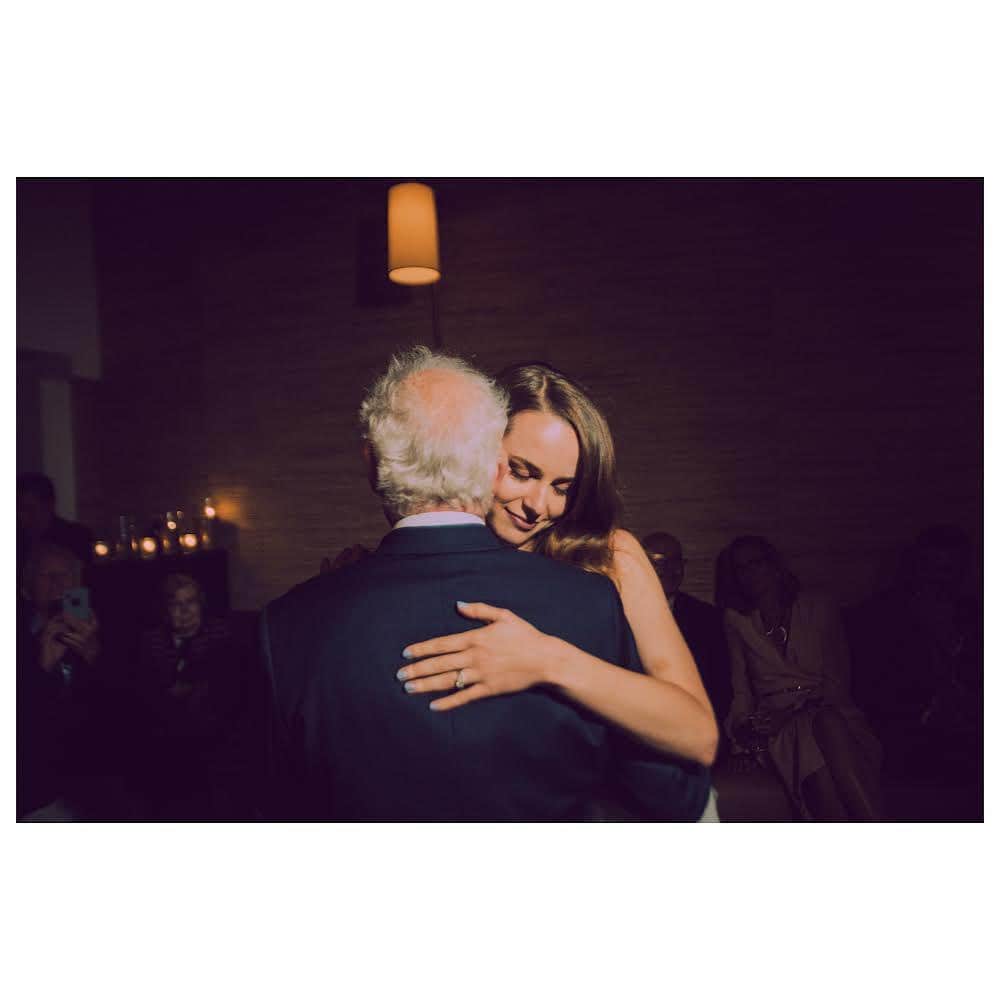 ブリジット・メンドラーのインスタグラム：「Happy Father’s Day Prabe! So grateful for your silliness and sweetness and how you have encouraged Nick and I to be exactly who we are. Thank you for being such an attentive listener, and always curious to hear what is on my mind, love you lotso 💜💜」