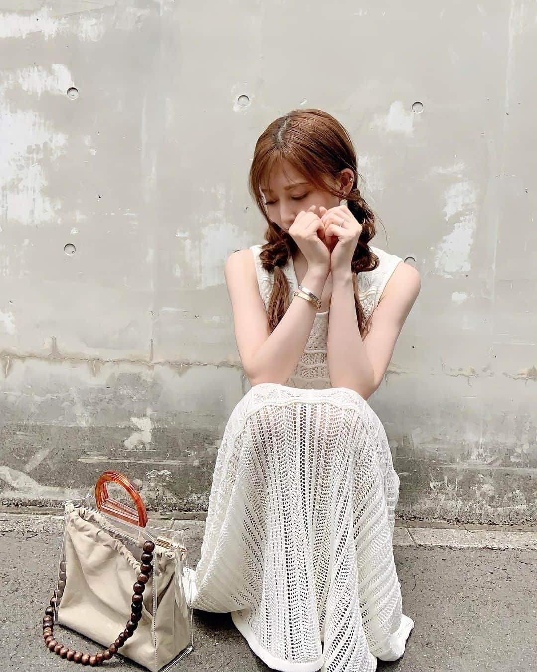 加賀美早紀さんのインスタグラム写真 - (加賀美早紀Instagram)「私服とカラコン 晴れたからワンピ💓 てかこのカラコンお気に入り過ぎる😍❣️ @diya_series_official の ダイヤブルームUVモイスト 色はチョコレートコスモスです 乾燥しないしUVカットで perfectすぎた🤣❣️ そして取る時スルッと取れるから 悪戦苦闘しない笑 カラコンって可愛い りあるにハマりそう💓 ⁡ @sancity_official #カラコン #今田美桜 #ダイヤブルームuvモイスト #pr」6月21日 13時49分 - kagami_saki