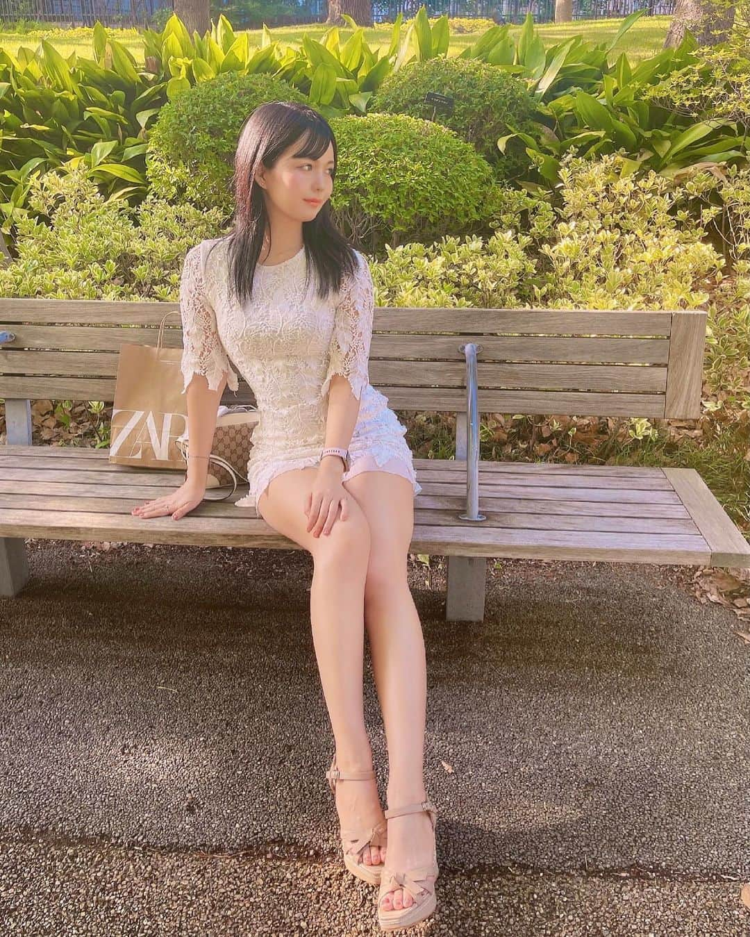 九条ねぎ あぴるさんのインスタグラム写真 - (九条ねぎ あぴるInstagram)「❤️  本当の私服は毎日ジムウェア なのですが、撮影用に可愛くしてみました💖 ねぎとデートしてる感じの動画撮影したので、YouTubeアップ待っててね！  まだ見てない人はYouTubeチャンネル登録よろしくお願いします✨ YouTube name →九条ねぎnegi kujyoです☺️」6月21日 13時59分 - negi_kujyo