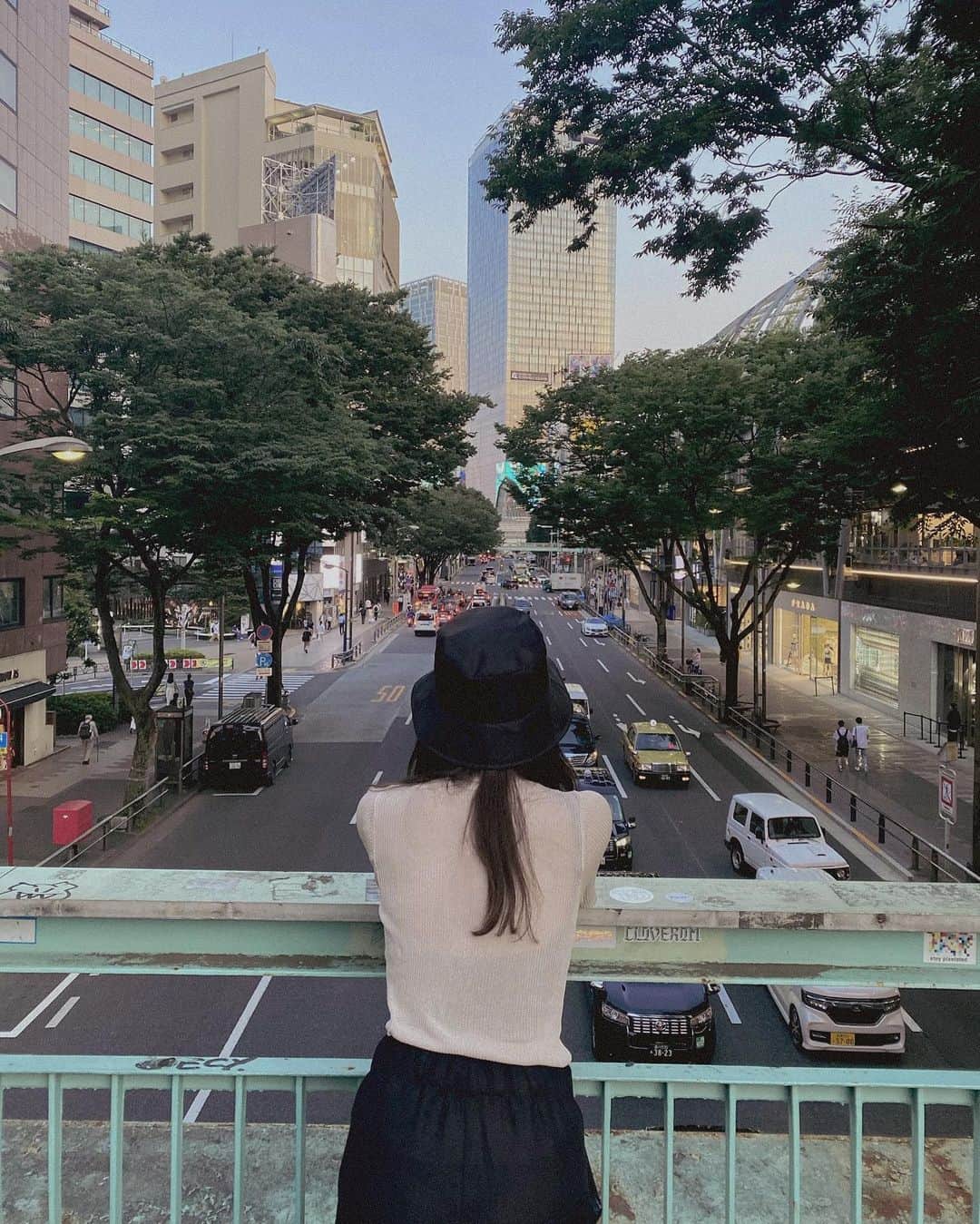 亜里沙さんのインスタグラム写真 - (亜里沙Instagram)「🐕🗿 我大學的時候 住渋谷:) 我拍了現在渋谷的樣子 影片期待一下❤︎ #shibuya」6月21日 14時46分 - alisa_0302