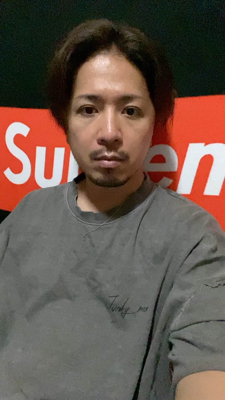 山崎裕太のインスタグラム：「動画の最後でストーリーのハイライトに載せると言っておりますが、これを載せると皆様のストーリーが1度米粒になってしまうと迷惑なのでこちらに残しておきます🙌」