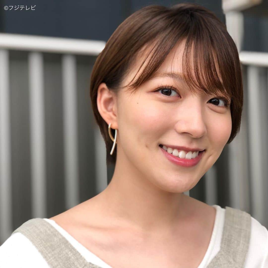 フジテレビ「めざましテレビ」さんのインスタグラム写真 - (フジテレビ「めざましテレビ」Instagram)「6月21日(月)  ファッション雑誌CanCamとコラボした お天気コーナー「きょう何着て行く？」 阿部華也子の毎日のコーデを紹介♪  【きょうのコーデ】 ビスチェ付きニット→#MURUA ７０４０円  スカート→#MISCHMASCH ５５００円  靴→#ダイアナ １万５４００円  ピアス→#Heartdance １８７０円   【コーデのポイント】 今季注目のビスチェで簡単に今っぽく💁🏻‍♀️💕 ベーシックなカットソーやニットの上に 重ねるだけでOKなのでマンネリ防止にも一役👏 ビスチェに存在感があるのでその他は 白のワントーンでシンプルにまとめるのが好バランス🤍✨  #めざましテレビ #きょう何着て行く？ #阿部華也子 #今日のコーデ#コーデ#CanCam #今日のファッション#ootd #きょう何着て行く？は月〜金朝6時22分ごろ放送📺 #スタイリストたなべさおり」6月21日 18時45分 - mezamashi.tv