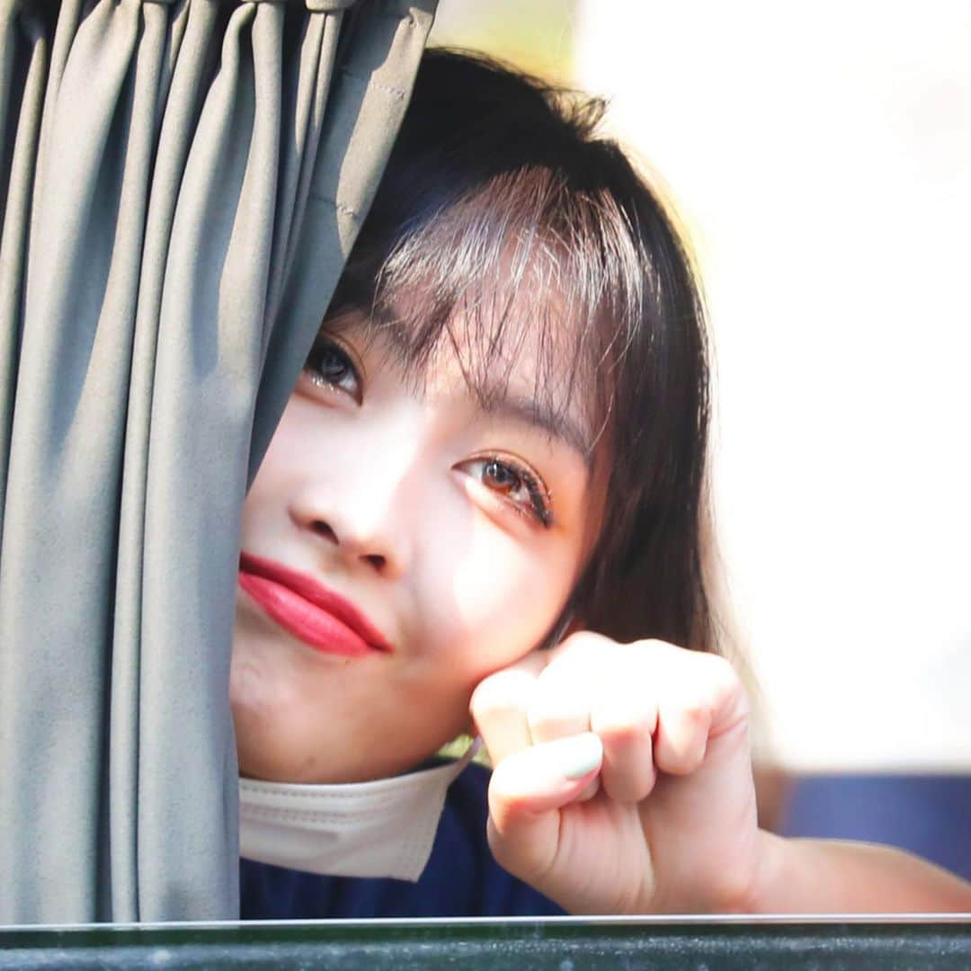 モモさんのインスタグラム写真 - (モモInstagram)「♡ [Fantaken] 210620 - Leaving after Inkigayo   -  #MOMO #트와이스 #모모 #平井もも #もも #TWICE © heart empty」6月21日 19時03分 - momojype