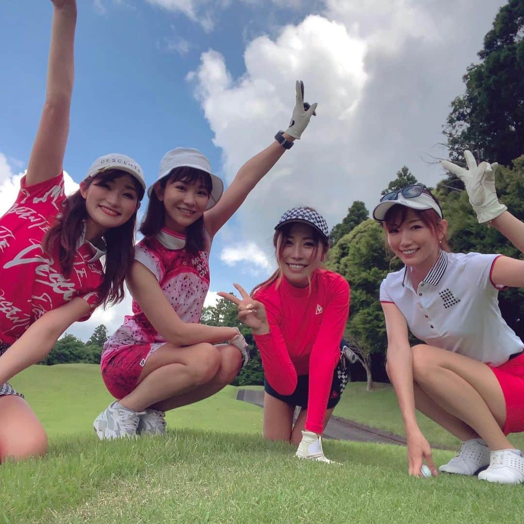 渡瀬茜さんのインスタグラム写真 - (渡瀬茜Instagram)「いつも楽しすぎ〜🏌️‍♀️💕 定期的にラウンドしよーのメンバー⛳️  3人ともスタイル良くて可愛くて性格めっちゃ良いっていう最強メンバー😍  次のラウンドも楽しみー💖  #ゴルフ#ゴルフ女子#ゴルフファッション#大好きなメンバー#golf#ゴルフ大好き女子 #ゴルフ大好き#ゴルフウェア#ゴルフウェアコーデ#ルコック#ルコック女子#lecoqsportif #ルコックゴルフ#リジューム」6月21日 19時54分 - wataseakane1