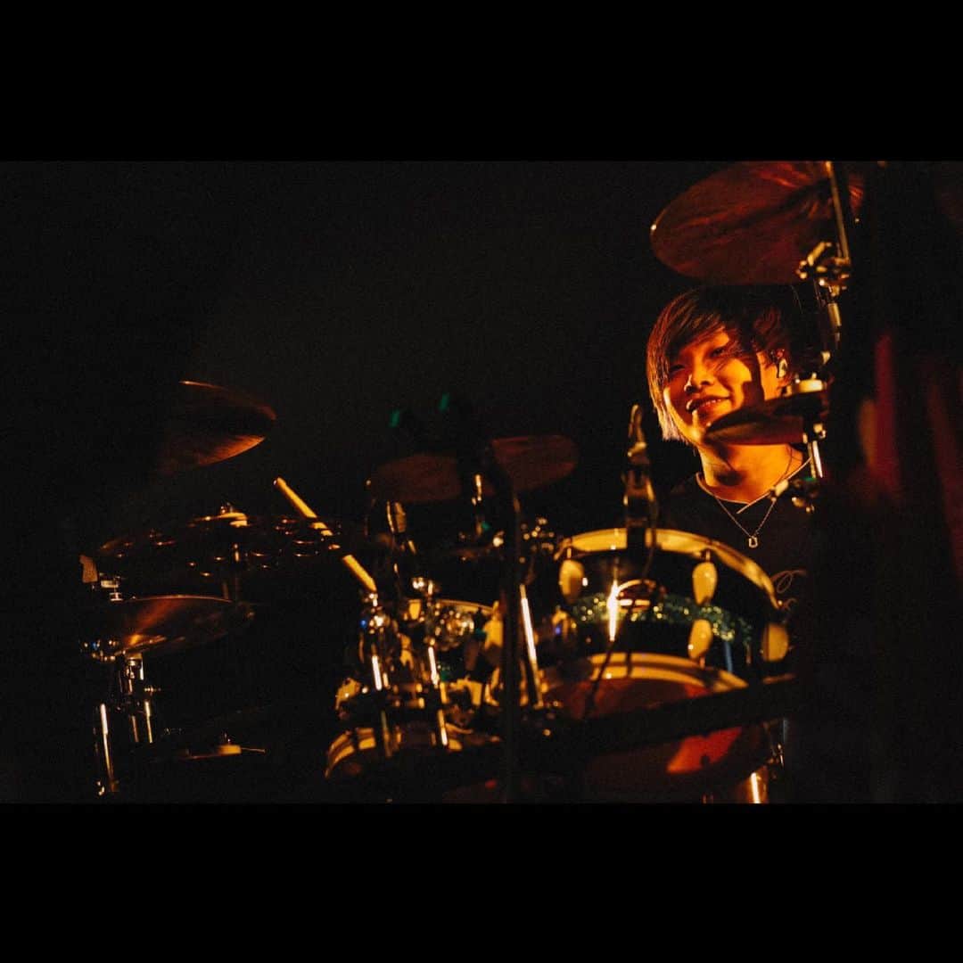 KANDAIさんのインスタグラム写真 - (KANDAIInstagram)「2021.6.20@Shibuya WWW X ・ 讃咬　w / 夜の本気ダンス ・ New Drum SET SAKAE OSAKA HERITAGE Evolved ・ 📸( @hanna_7221 ) ・ もうライブがしたい。けど久々に動けないくらいの疲労。悪くない。 ・  #lennycodefiction #drum #drummer #sakae #sakaedrums #sakaeosakaheritage #evolved #dw #paiste #lerni #jhaudio #炎炎ノ消防隊 #僕のヒーローアカデミア #dgraymanhallow #allout #alloutanime #dハロ #邦楽 #邦ロック #夜の本気ダンス #夜ダン」6月21日 20時35分 - kandai918