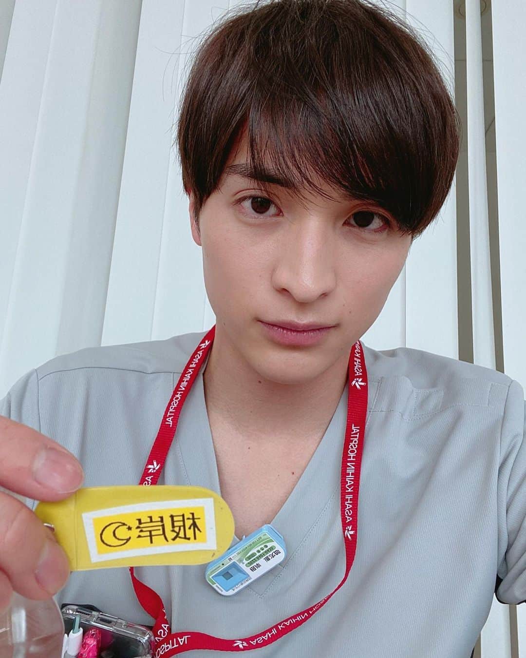 一ノ瀬颯のインスタグラム：「☽ ☽ 【ナイト・ドクター】 ☽ ☽ この後21:00~ 『ナイト・ドクター』第1話放送です👨🏻‍⚕️ ☽ ☽ 見つけてね！ ☽ ☽ ☽ #月9 #ナイトドクター #根岸進次郎 #医者ノ瀬颯 #研修医ノ瀬颯 #一ノ瀬颯」