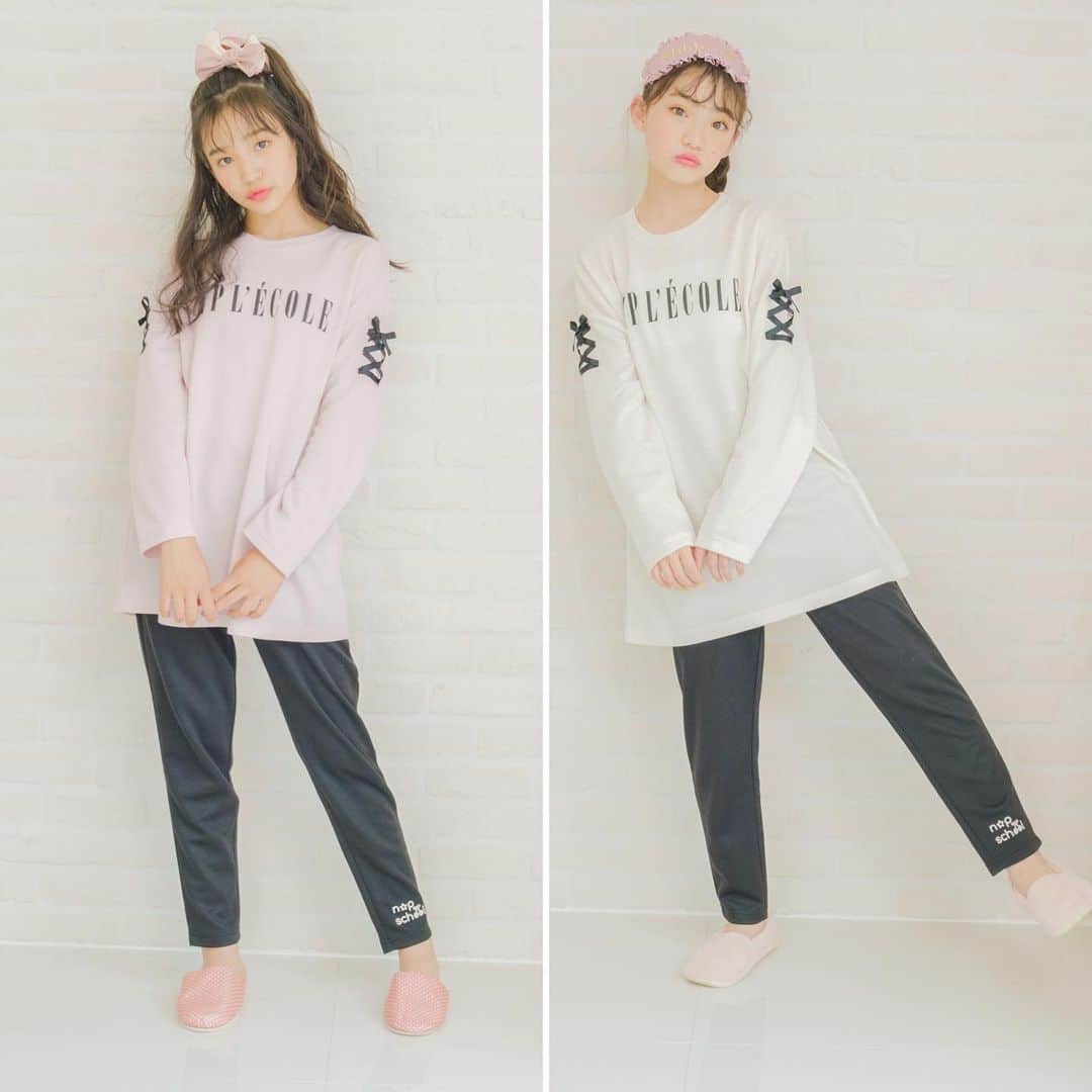 ニコ☆プチのインスタグラム：「. ニコ☆プチスクールのルームウエア 本日は第5弾♡  そでのレースアップと おしゃれなロゴがいい感じ♬ 「NP L’ÉCOLE」とは フランス語でニコ☆プチスクールのことだよ🇫🇷 サナはこれが一番お気に入りだって💗 上下セットで¥2990(税込)  いよいよ明日は 最後の第6弾をおひろめするよ！ お楽しみに〜っ🐈💕  #ニコプチ #さなんにゃ #星乃あんな #石原咲奈 #ルームウェア #ルームウェア女子 #おうち時間 #パジャマ #ニコプチスクール #シャツパジャマ」