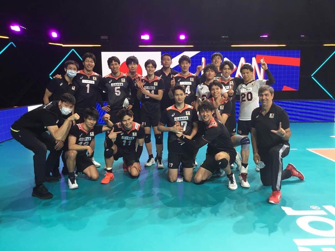 のインスタグラム：「… vs 🇧🇬 3-0 WIN !!!  #0621 #7勝目 #VNL #龍神NIPPON」