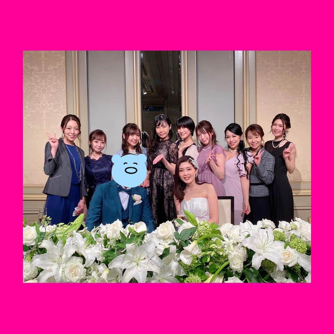 成田梨紗のインスタグラム：「先日はうみちゃんの結婚式へ！ ⁡ とっても綺麗で輝いていた👰🏼‍♀️💎✨ ⁡ 最後の両親への花束贈呈のシーンは 大感激🥺🥺🥺🥺🥺 ⁡ 同い年で同じ大学で共通点がたくさんあって、 グラドールの最初のワンマンライブで『夢見る少女じゃいられない』をふたりで歌ったことが今でも良い思い出だなあ💭💭 ⁡ 素敵な時間をありがとう💐 末長くお幸せに❤️ ⁡ 懐かしい子達にも会えました！ ⁡ #happywedding #結婚式」