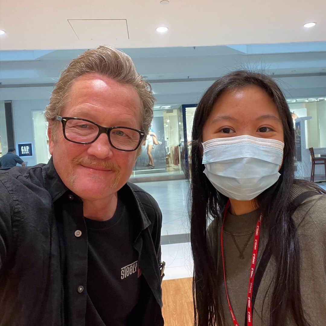 クリスチャン・ストールティさんのインスタグラム写真 - (クリスチャン・ストールティInstagram)「I know I’m not on Instagram much, but I told this young lady I would take a picture of us and post it here. I don’t even think I got her name. But she was at work, and apparently wasn’t allowed to have her phone on her. So here you go. It was nice to meet you!」6月22日 9時09分 - christianstolte