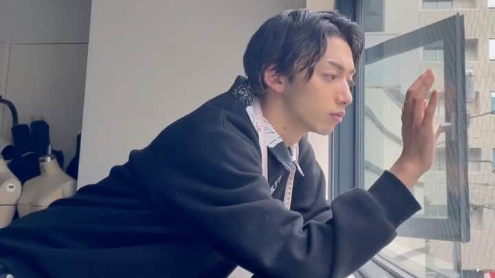 大原海輝のインスタグラム：「写真集！明日発売っす✌🏻」
