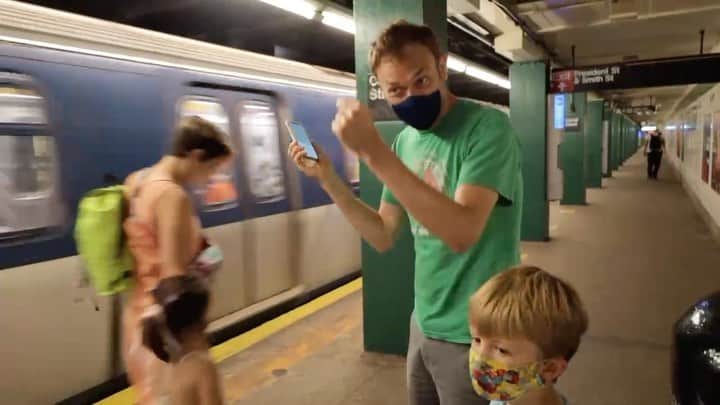 クレア・コフィーのインスタグラム：「Hey!! We’re making a thing for kids, and we’d love help from yours! Send audio files of sounds they find interesting, and your kid could be featured in a thing we’re not at liberty to discuss the details of yet (but that I can personally guarantee will be super). Email our producer: jeff.hnilicka@gmail.com」