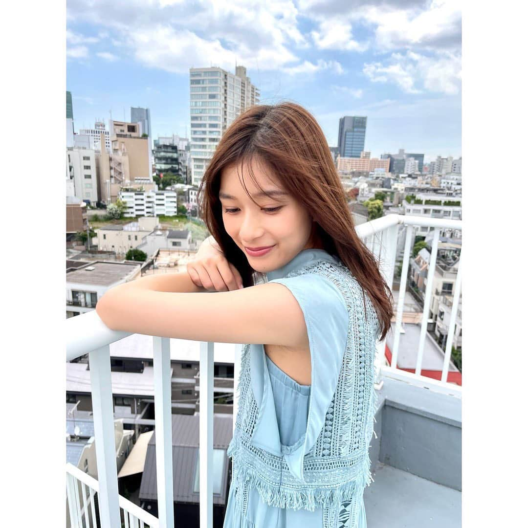 芳根京子さんのインスタグラム写真 - (芳根京子Instagram)「オフショットたくさん☺︎  #FLASH #Arcアーク #公開中」7月6日 22時46分 - yoshinekyoko