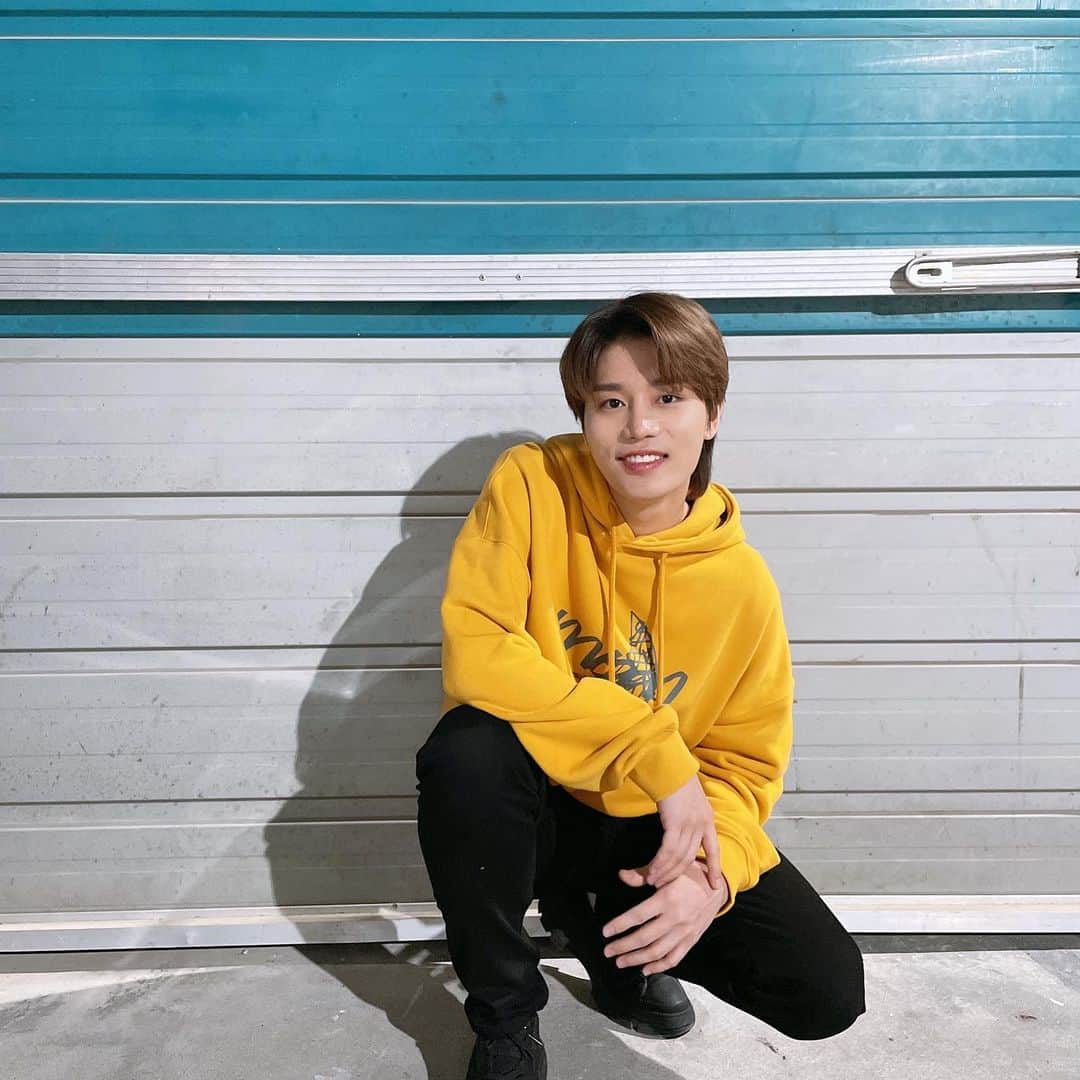 ムン・テイルのインスタグラム：「moon’s yellow🐣」