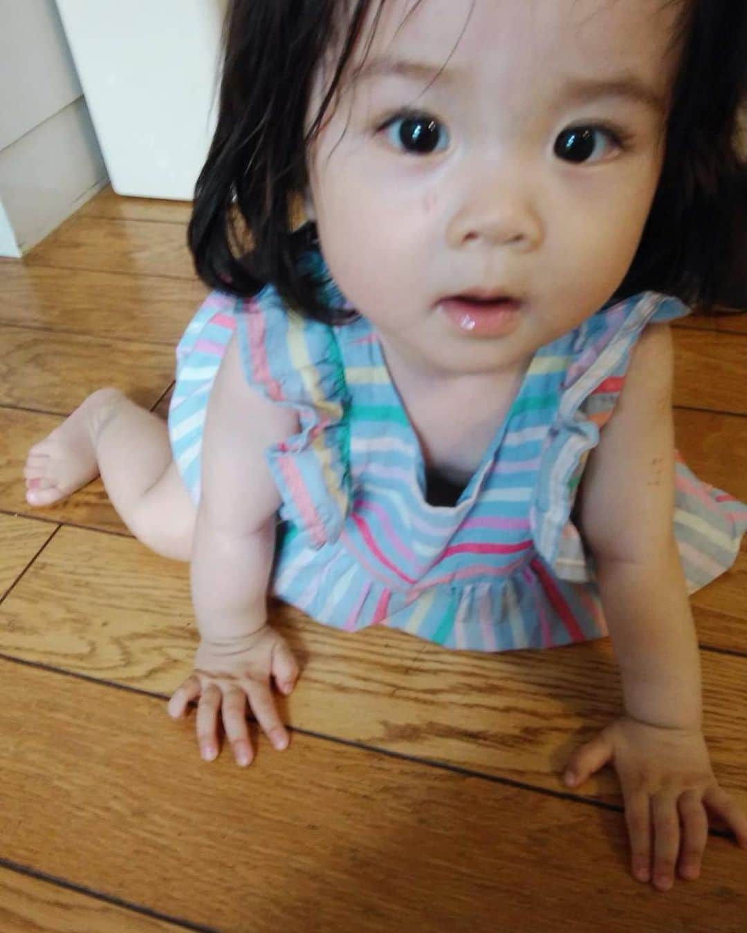 北澤 宏美さんのインスタグラム写真 - (北澤 宏美Instagram)「父の日にて💙 これからどんな関係性を築いていくのかな👨🏾👧🏻 #baby #babygirl #11months」6月22日 20時30分 - romihy58