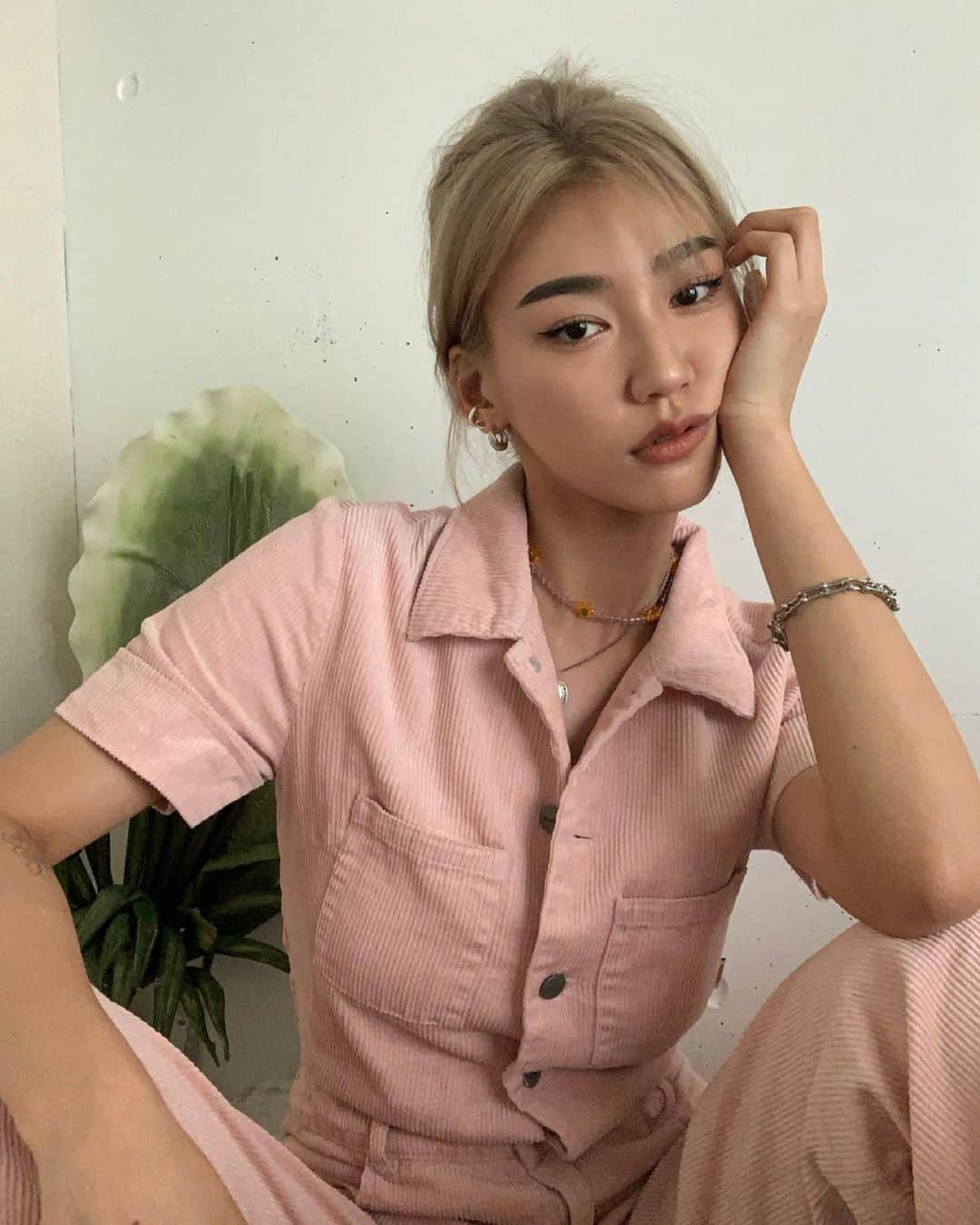 松本優のインスタグラム：「. . @afends のサマーコーデュロイかわい🖤 . .」