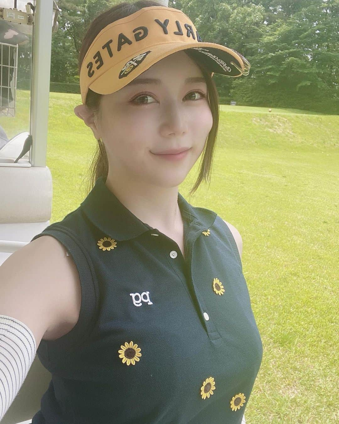 白峰ミウさんのインスタグラム写真 - (白峰ミウInstagram)「⛳️💛💚 . . . . #ゴルフ女子 #ゴルフ #golf #パーリーゲイツ #pearlygates #🏌️‍♀️  #白峰さんの休日」6月22日 12時32分 - miu_shiromine