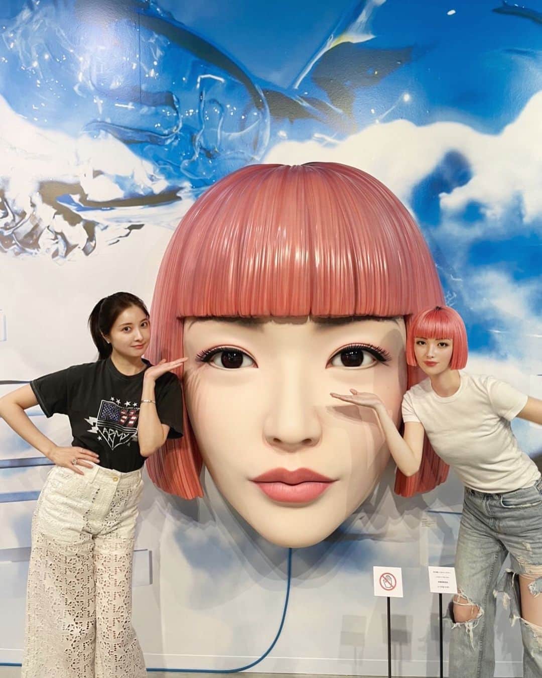 大石絵理のインスタグラム：「eri💗imma🐶🦋🐱🐛💘  https://tabiiro.jp/article/957/ 旅色アート記事公開されました、チェックしてください🧸」
