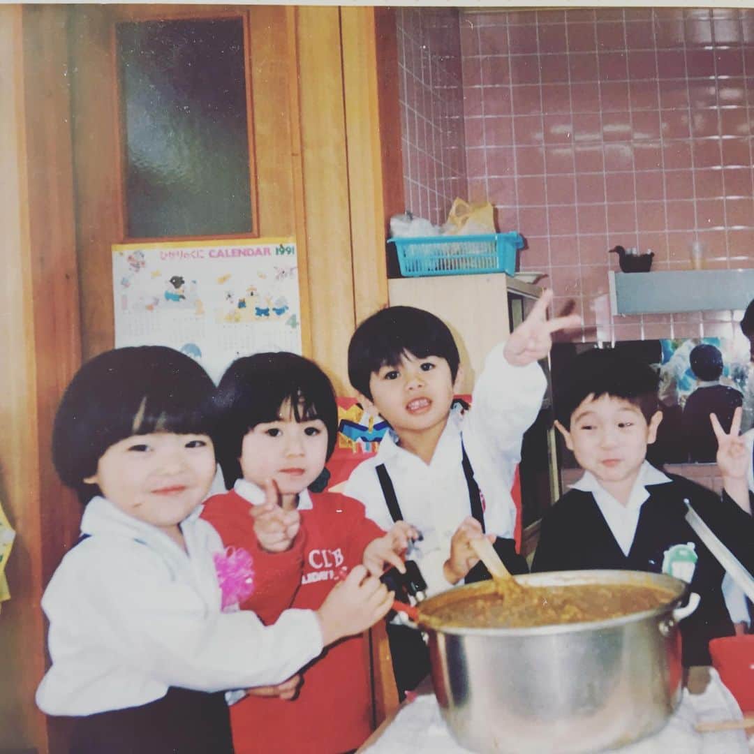 山田親太朗のインスタグラム：「カレー作るの得意です！」