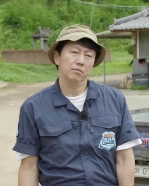キム・スロのインスタグラム：「우리동네클라쓰  #lg유플러스tv #lg헬로비전」