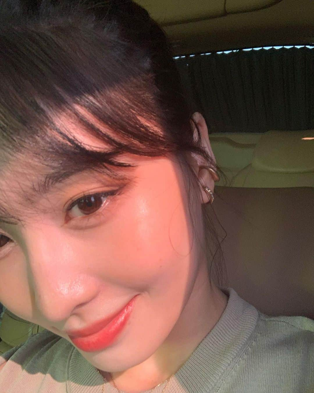 モモさんのインスタグラム写真 - (モモInstagram)「💛 -  #MOMO #트와이스 #모모 #平井もも #もも #TWICE」6月22日 18時45分 - momojype