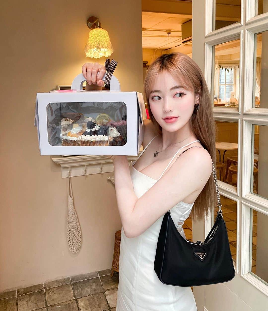 キム・チョンアさんのインスタグラム写真 - (キム・チョンアInstagram)「먹기 너무 아까운 빵들  박살내고 온날 🥖 이게 모두 글루텐프리라니...🤍  #카페페퍼 #잠실카페」6月22日 18時44分 - 94_j.a