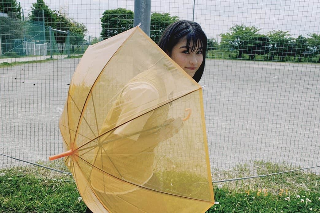 田中南さんのインスタグラム写真 - (田中南Instagram)「かさ︎ ︎☂︎   おれんじの傘が可愛くてるんるんしてた👼🏻      #ニコモ  #梅雨  #梅雨対策  #傘  #オレンジ  #ボブ  #jc3  #田中南」6月22日 21時44分 - minam_tanaka