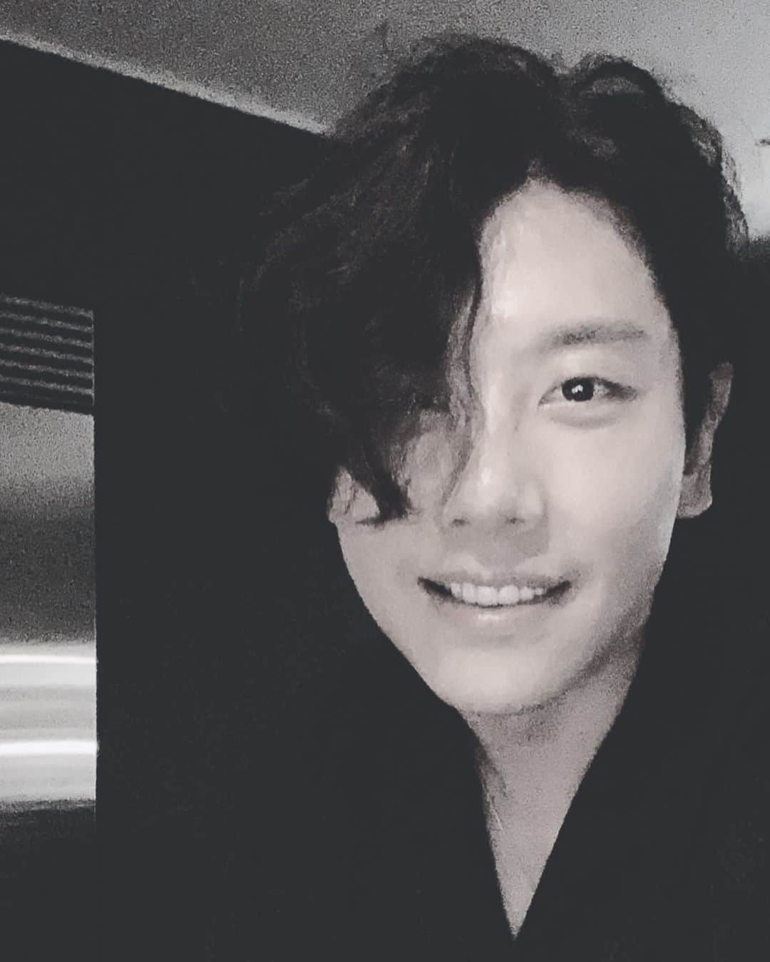 パク・ヒョシンのインスタグラム：「🙈 진짜 너무.. 보고싶어서..이런다.」