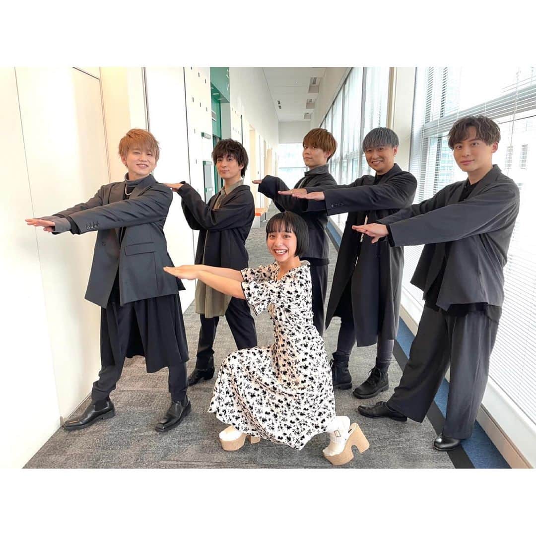 和田颯のインスタグラム：「「スッキリ」観てくださった方ありがとうございました！ 生放送はやっぱり緊張するなー😂 楽しい時間でした＾＾ また出演させていただけるように頑張ります🔥 #山之内すず さん #Da_iCE #CITRUS #スッキリ」