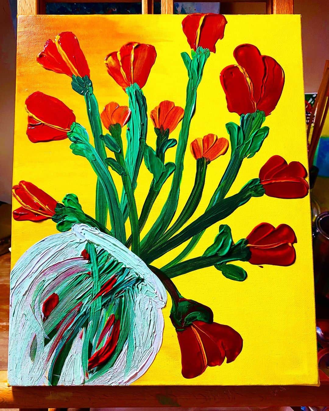 MISAのインスタグラム：「一時間で描いた謎の花  #art #花 #ペインティング #作業前のおあそび #線の絵が苦手だから抽象画しか描けない」