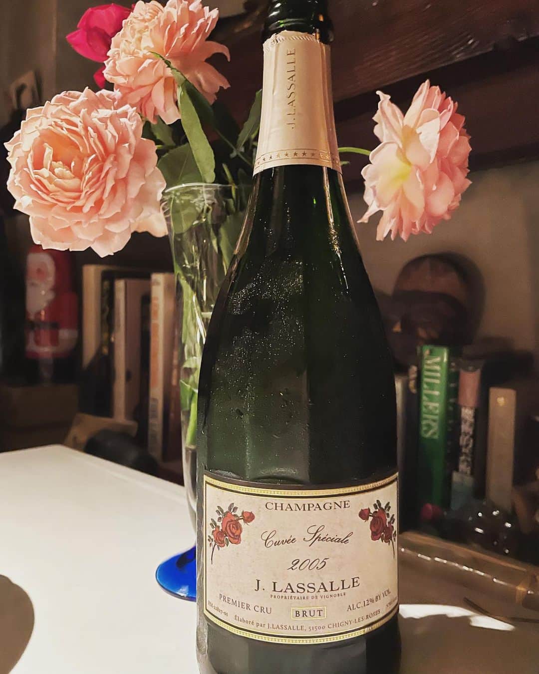 のインスタグラム：「🥀💕  #champagne#champagnelover」